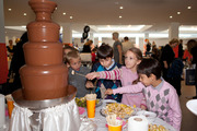 Шоколадный фонтан на детский праздник